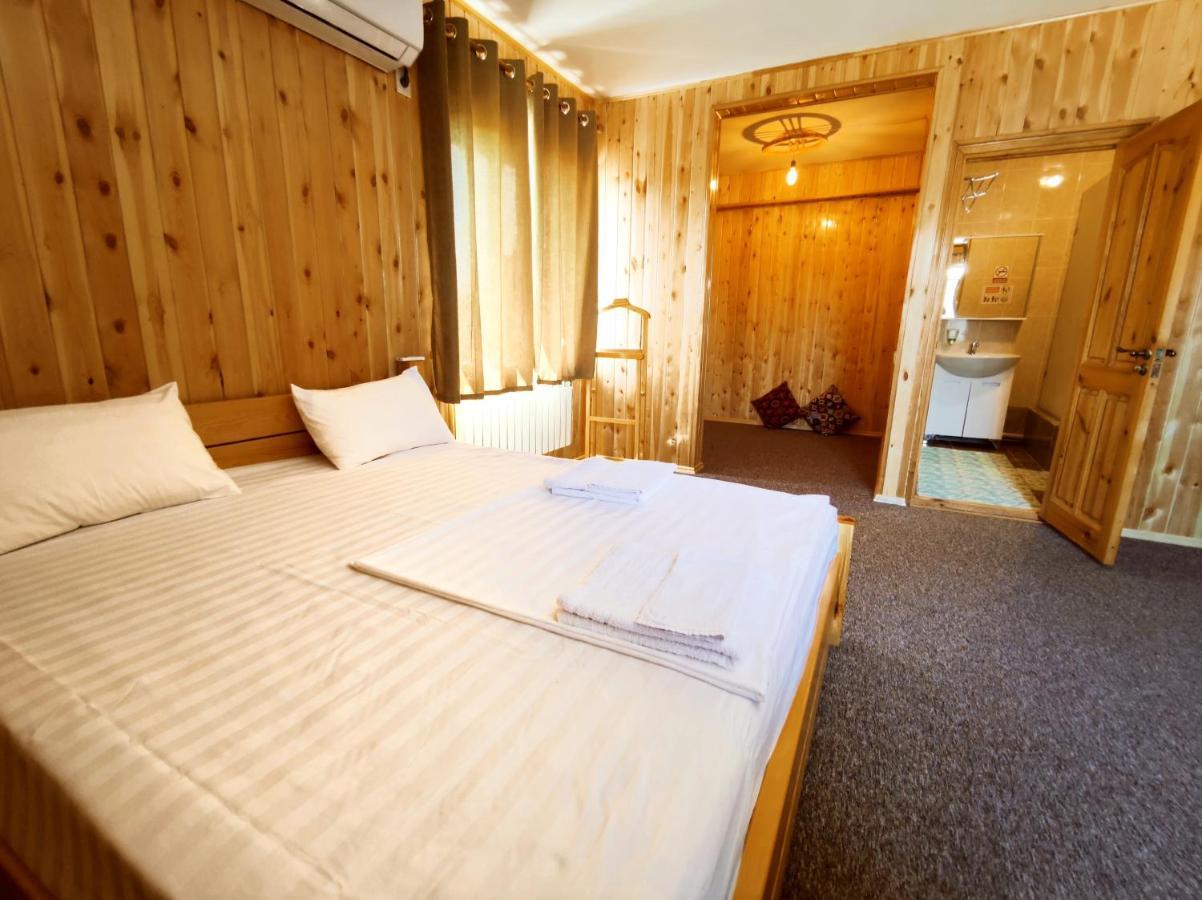 Silkroad Guesthouse Biškek Exteriér fotografie