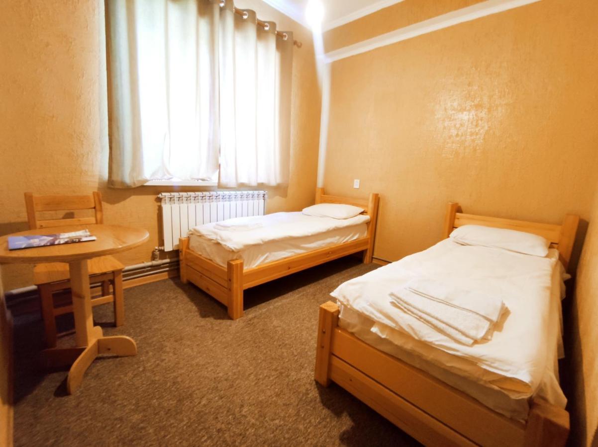 Silkroad Guesthouse Biškek Exteriér fotografie